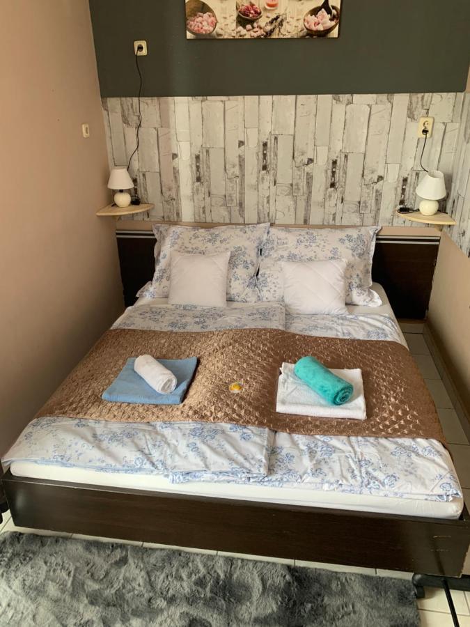 Furo-Lak 1 Apartman ハイデゥソボスロー エクステリア 写真