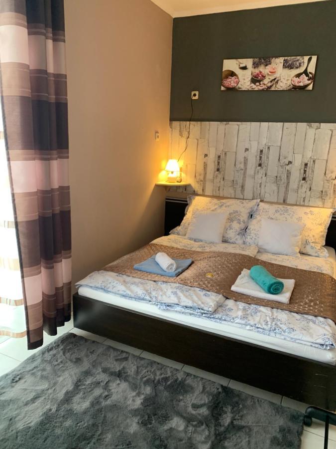 Furo-Lak 1 Apartman ハイデゥソボスロー エクステリア 写真