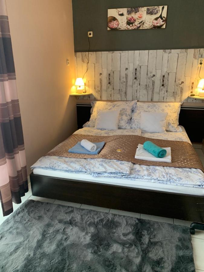 Furo-Lak 1 Apartman ハイデゥソボスロー エクステリア 写真