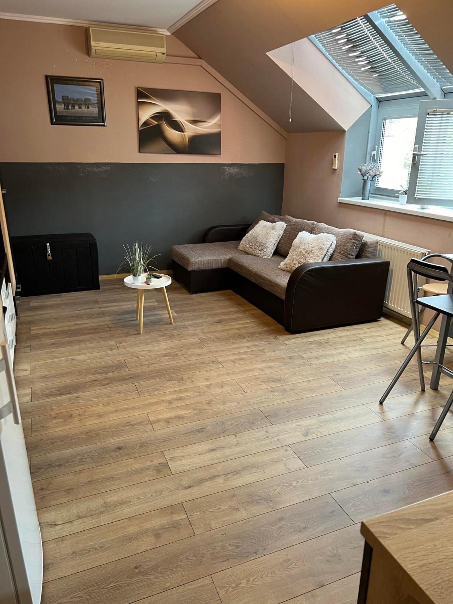 Furo-Lak 1 Apartman ハイデゥソボスロー エクステリア 写真